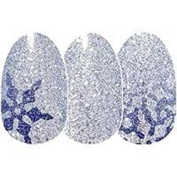 Color Street ๐๐๐ ๐๐๐ ๐๐๐๐๐ (retired) - Picture 4 of 4